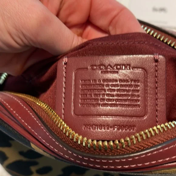 NWT Coach Isla crossbody purse - Picture 8 of 12